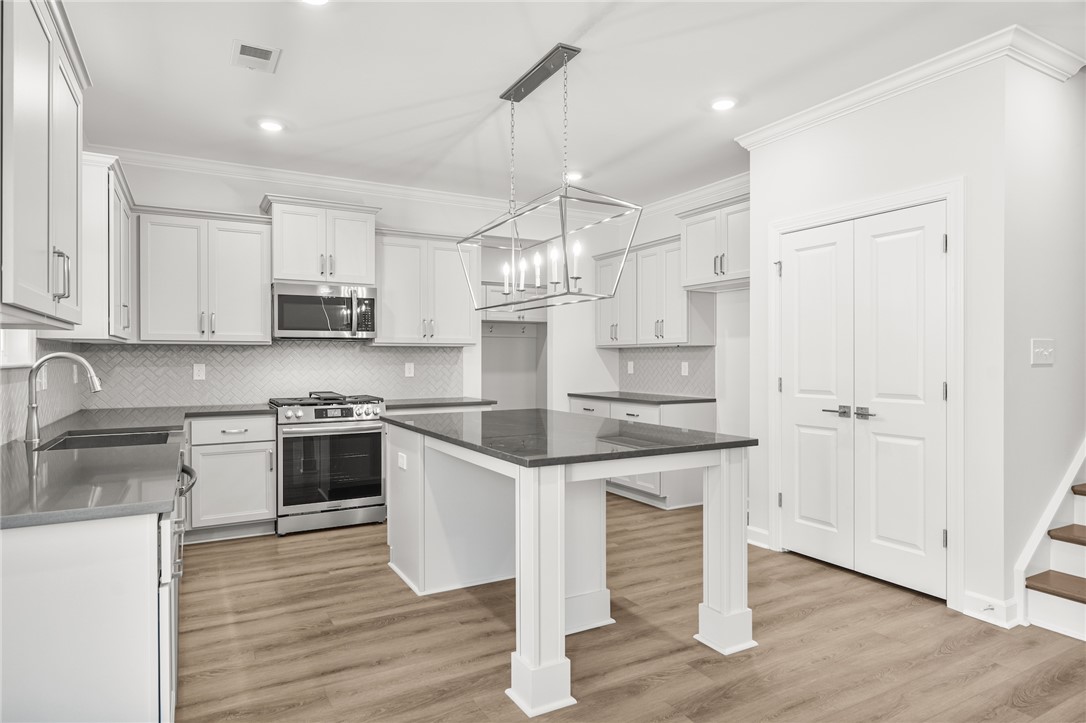 803 Weathered Oak Way Anderson, SC 29621 - Photo 11 of 31 Gallery Image 11