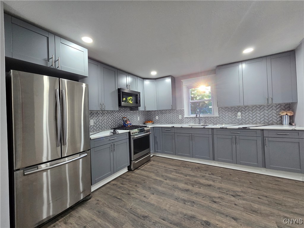 15 Liberty Street Auburn, NY 13021 - Photo 4 of 28