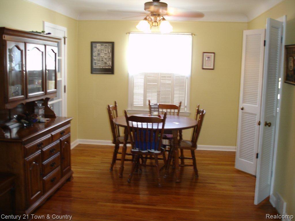 1511 East Maple Road Birmingham, MI 48009 - Photo 4 of 23 Formal Dining Room