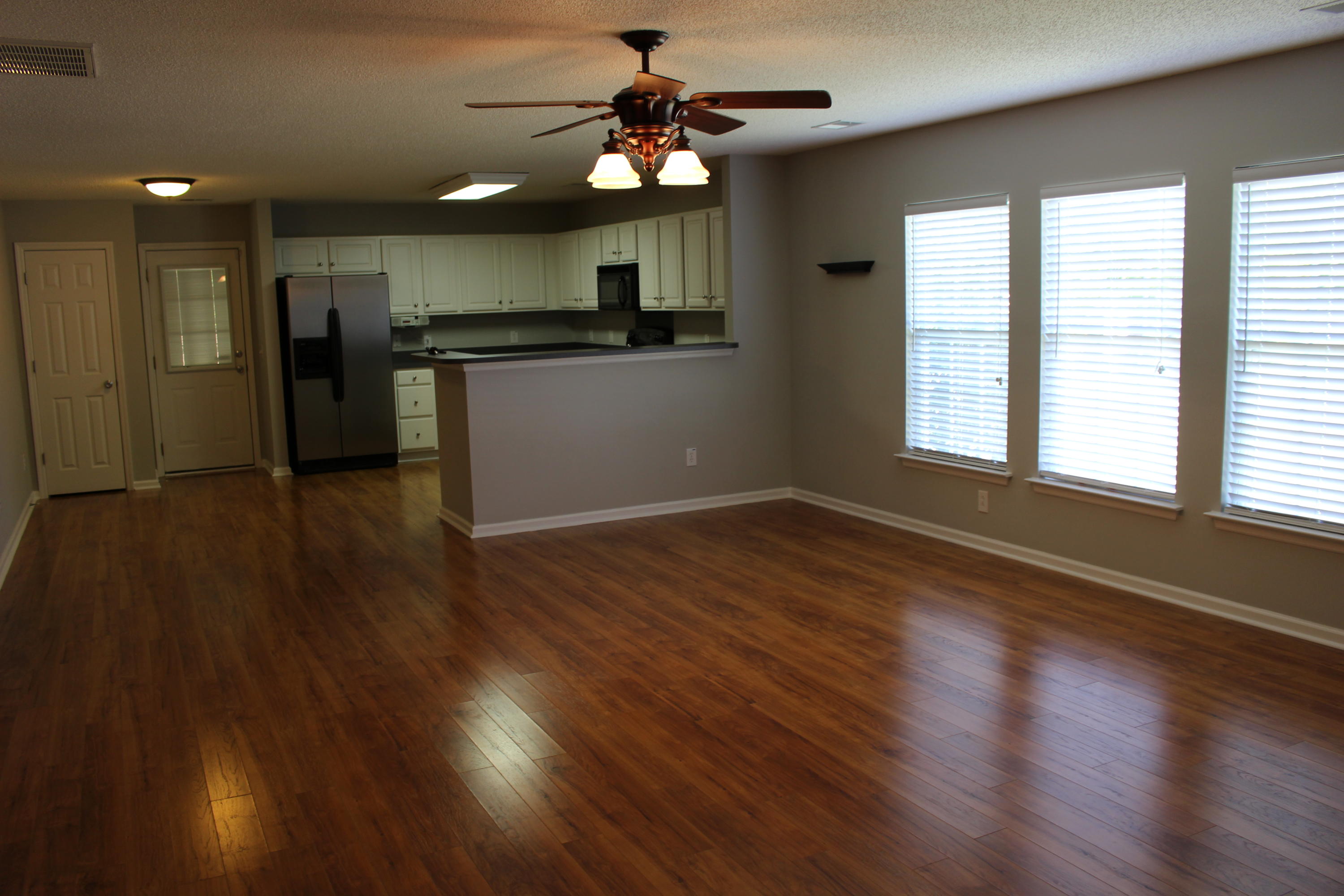 1180 Deerberry Road Hanahan, SC 29445 - Photo 6 of 25 IMG_0073 (1)
