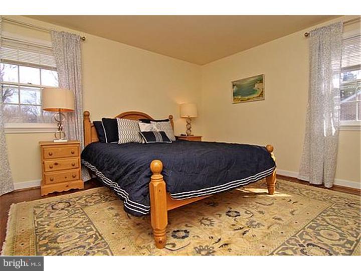 287 Hillcrest Road Wayne, PA 19087 - Photo 11 of 15 Bedroom 3