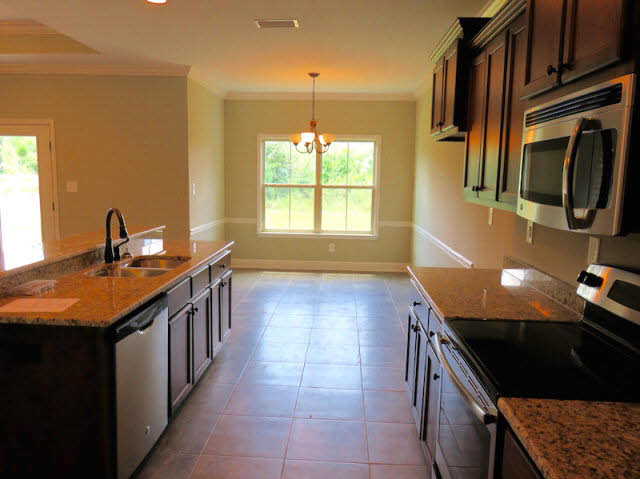 3176 Bellingrath Drive Foley, AL 36535 - Photo 3 of 19