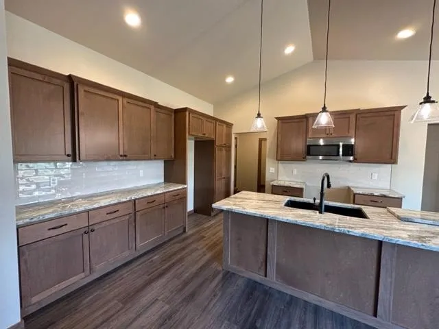 $449,900 | W5041 Blue Heron Circle, Sherwood, WI 54169