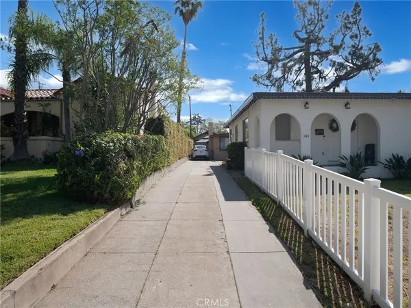 $1,100,000 | 1428 North Hill Avenue, Pasadena, CA 91104