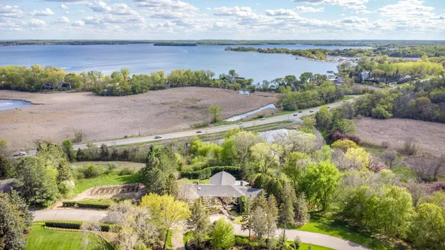 $1,599,900 | 1065 Edgewood Hill Road, Orono, MN 55391