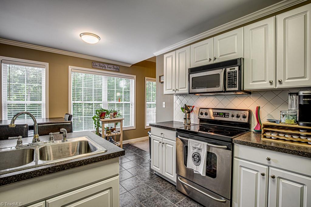 6900 Bridgewood Road Clemmons, NC 27012 - Photo 11 of 36 Gallery Image 11