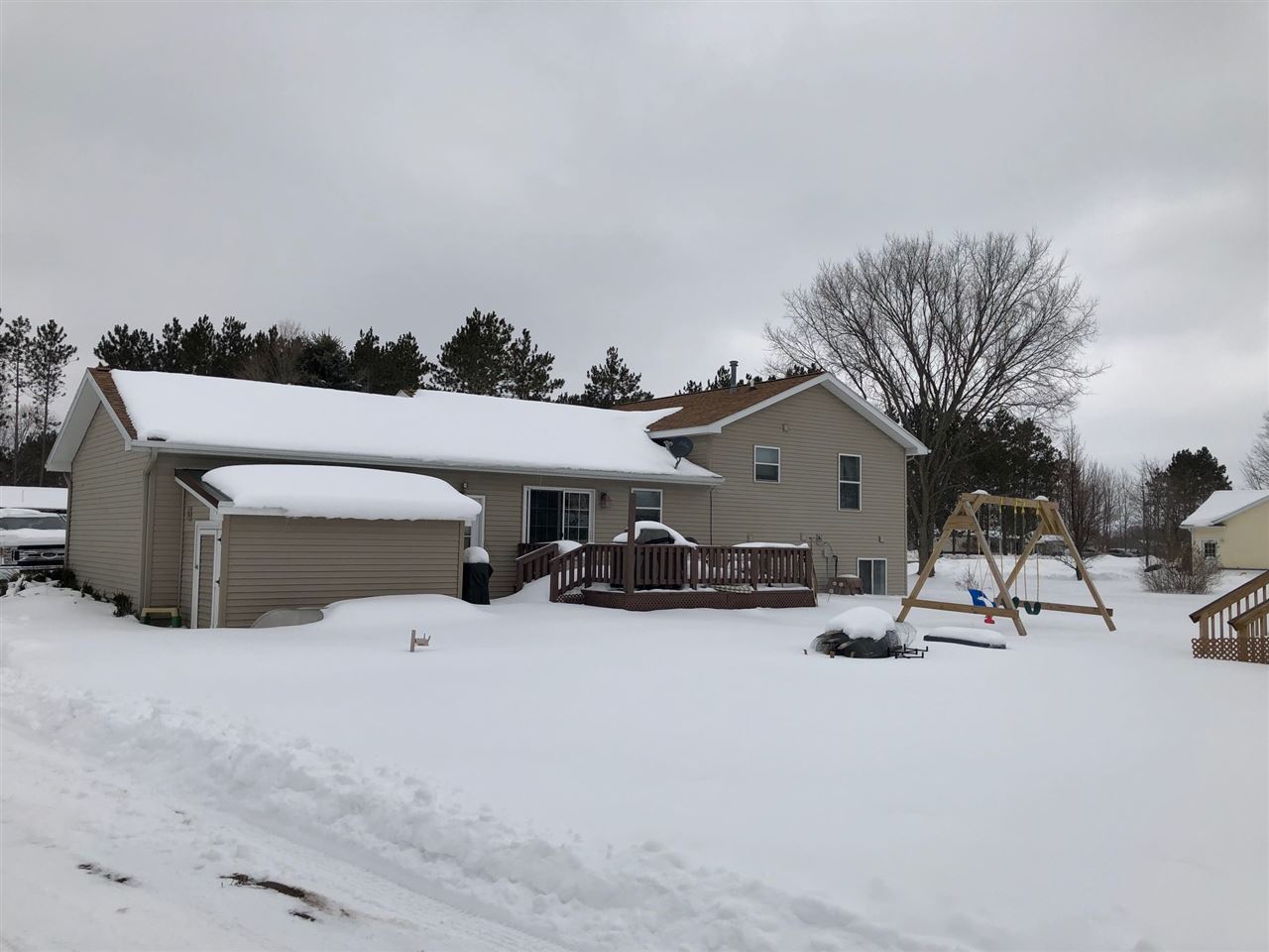 2119 Conetree Road Traverse City, MI 49685 - Photo 6 of 29 1884413-5.JPG
