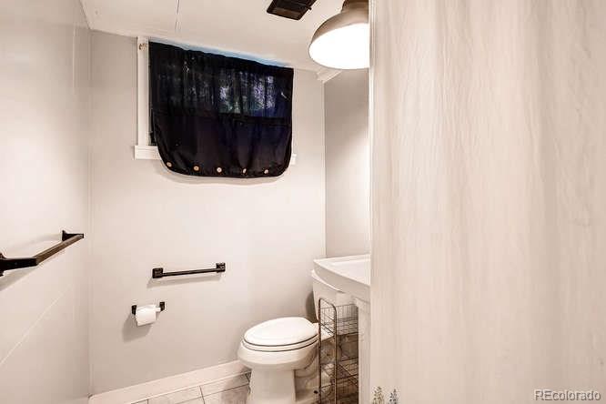 4475 Carr Street Wheat Ridge, CO 80033 - Photo 9 of 25 Gallery Image 9