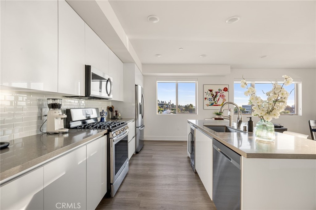 518 East Windsor Road, Unit 305 Glendale, CA 91205 - Photo 17 of 62