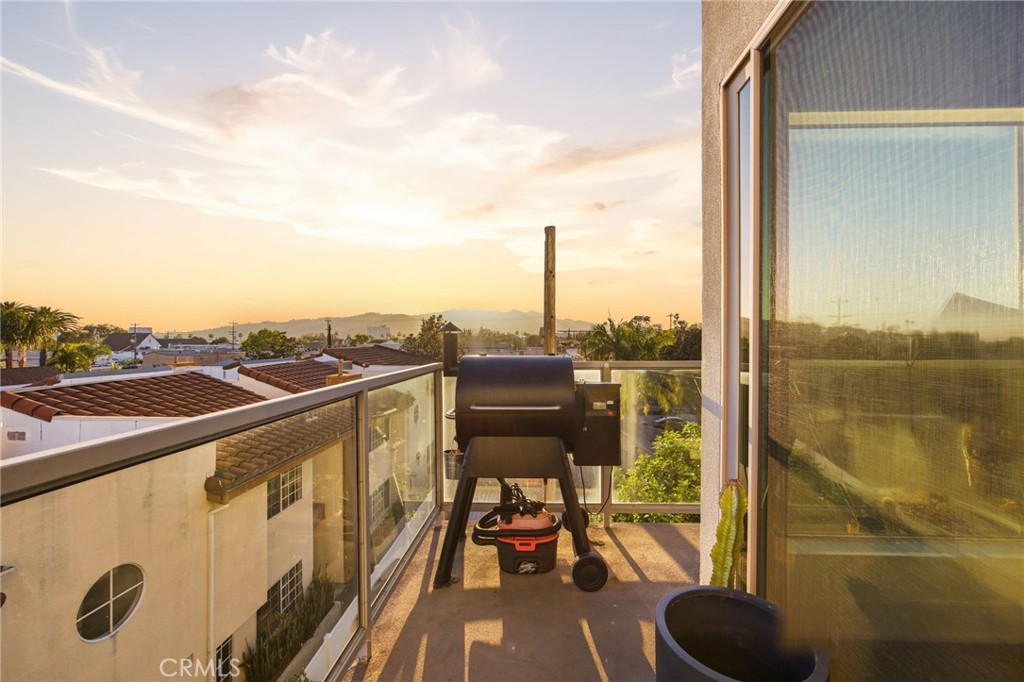 518 East Windsor Road, Unit 305 Glendale, CA 91205 - Photo 39 of 62