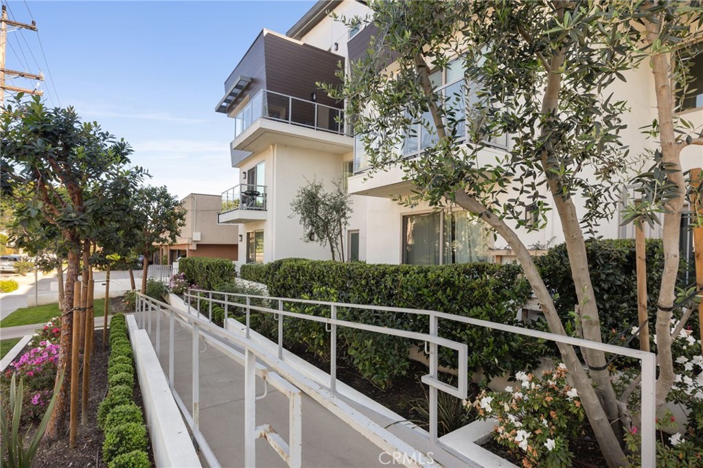 518 East Windsor Road, Unit 305 Glendale, CA 91205 - Photo 50 of 62