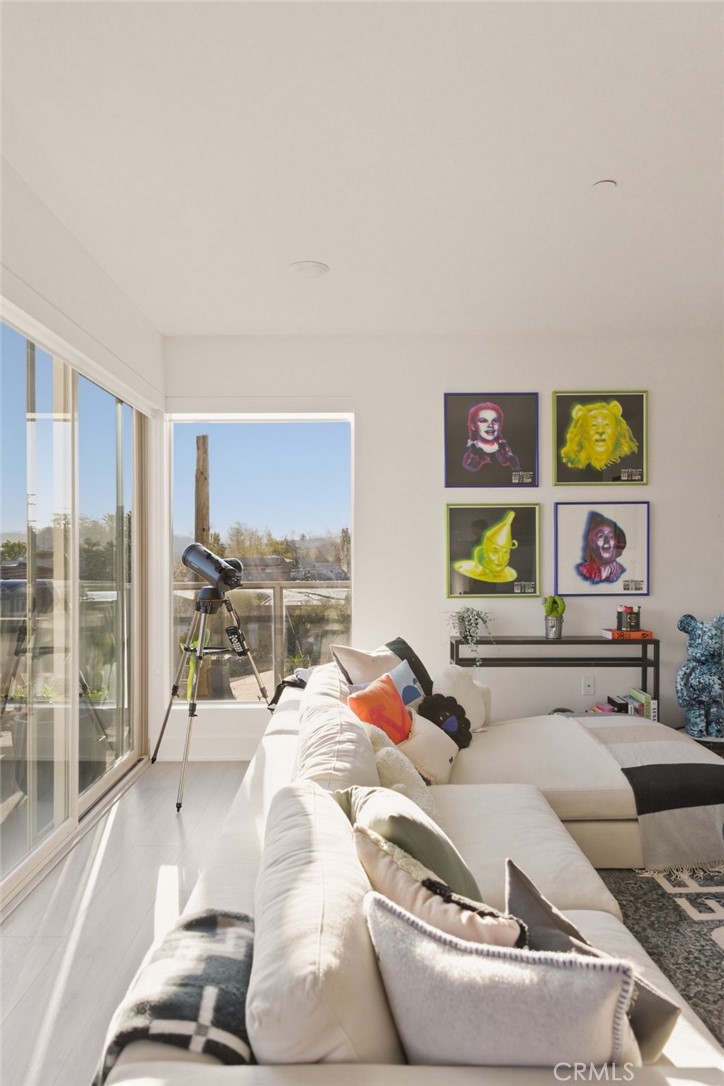 518 East Windsor Road, Unit 305 Glendale, CA 91205 - Photo 10 of 62