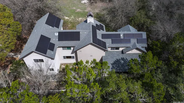 $924,700 | 8012 Rocking Horse Lane, Boerne, TX 78015