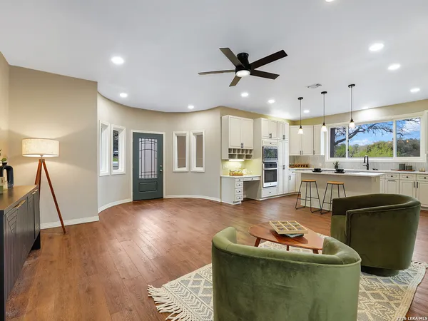 $924,700 | 8012 Rocking Horse Lane, Boerne, TX 78015