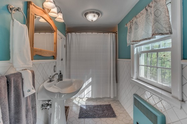 46 Lewis Road Swampscott, MA 01907 - Photo 22 of 29 Gallery Image 22