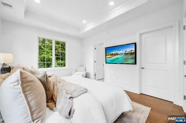 $1,180,000 | 24 Gabriel Court, Unit 24, Paramus, NJ 07652