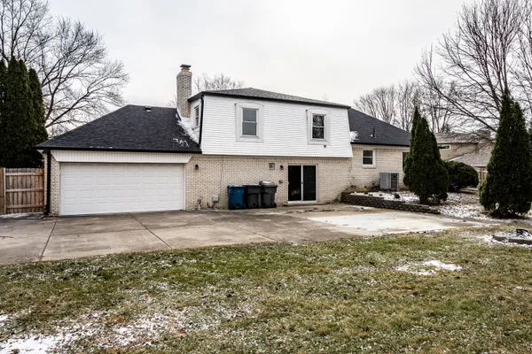 $400,000 | 7014 Montroff Circle, Indianapolis, IN 46256