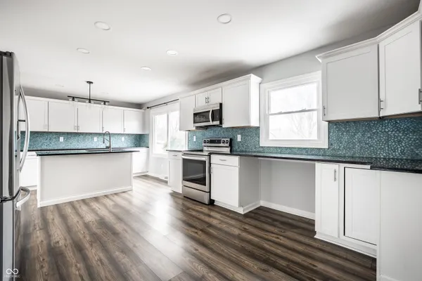 $400,000 | 7014 Montroff Circle, Indianapolis, IN 46256