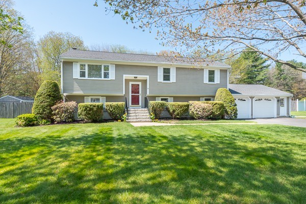 16 Back River Road Amesbury, MA 01913 - Photo 1 of 30 Gallery Image 1