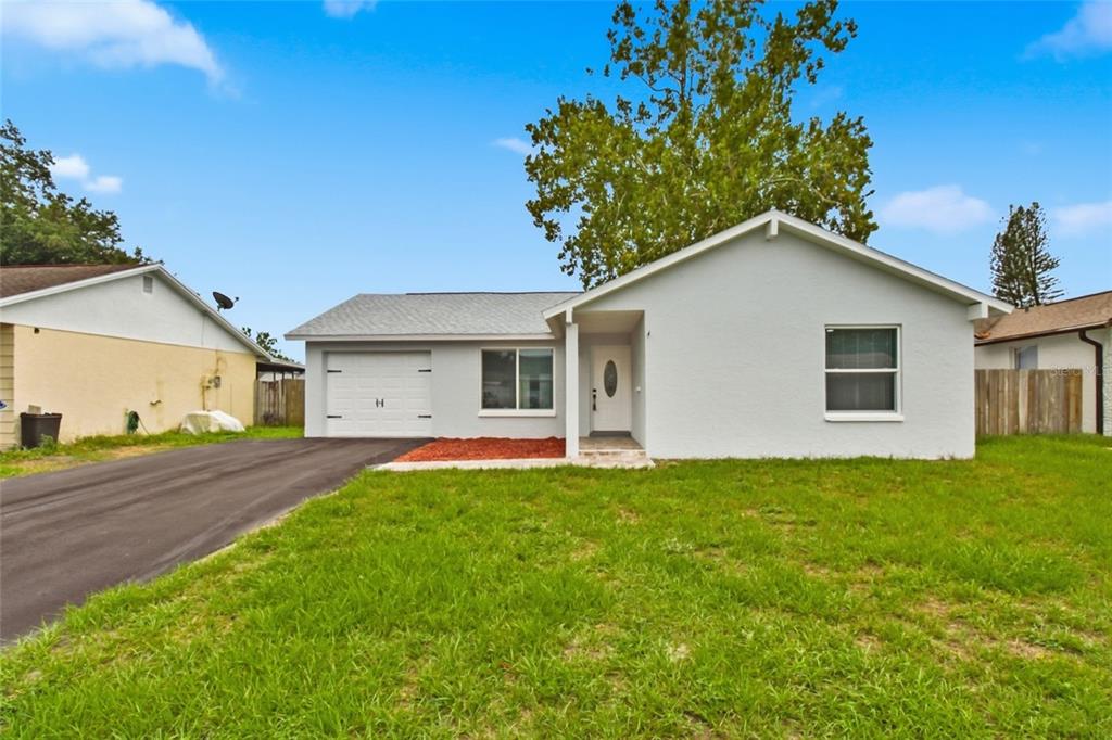 7342 Ivory Terrace New Port Richey, FL 34655 - Photo 2 of 31