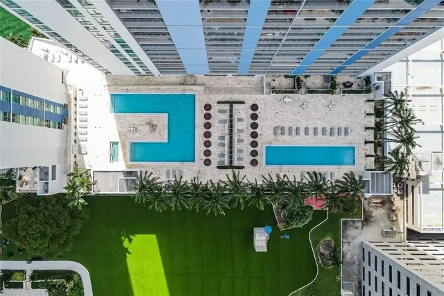 $2,900 | 325 South Biscayne Boulevard, Unit LPH16, Miami, FL 33131