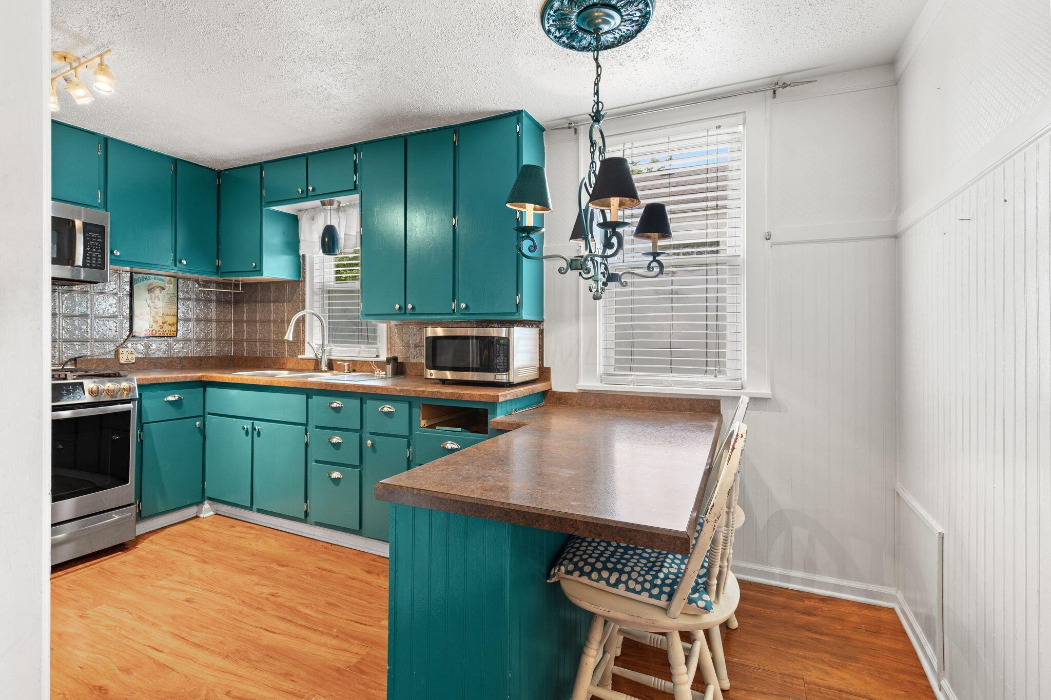3251 Karl Road Columbus, OH 43224 - Photo 12 of 34 Kitchen