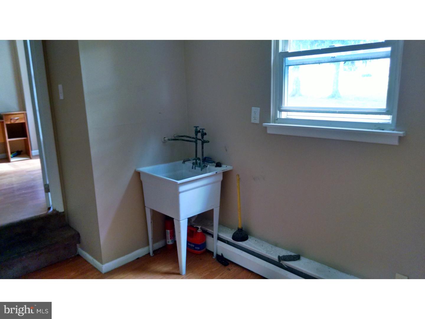 1500 West Street Road Warminster, PA 18974 - Photo 19 of 20 Laundry Room