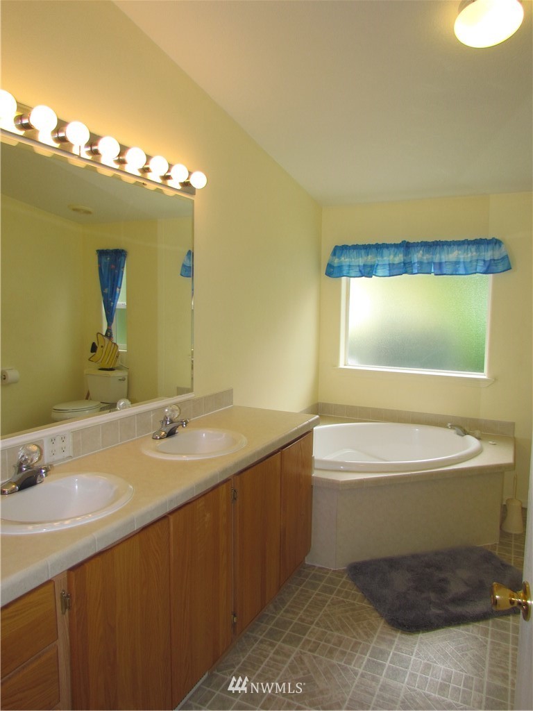 112 Derrick Road Port Angeles, WA 98362 - Photo 15 of 25 Gallery Image 15