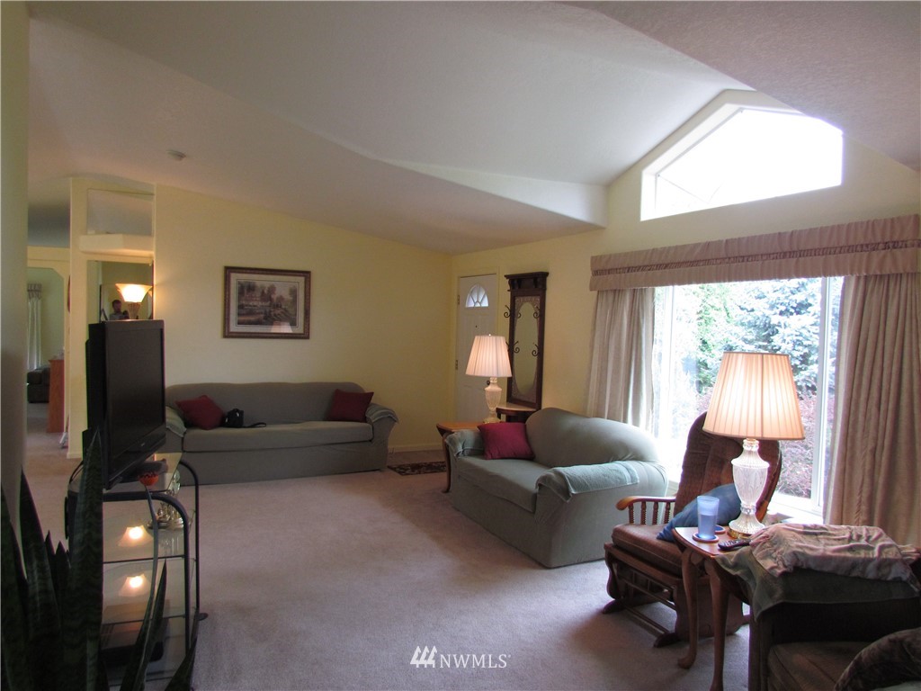 112 Derrick Road Port Angeles, WA 98362 - Photo 8 of 25 Gallery Image 8