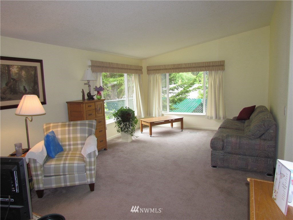 112 Derrick Road Port Angeles, WA 98362 - Photo 9 of 25 Gallery Image 9