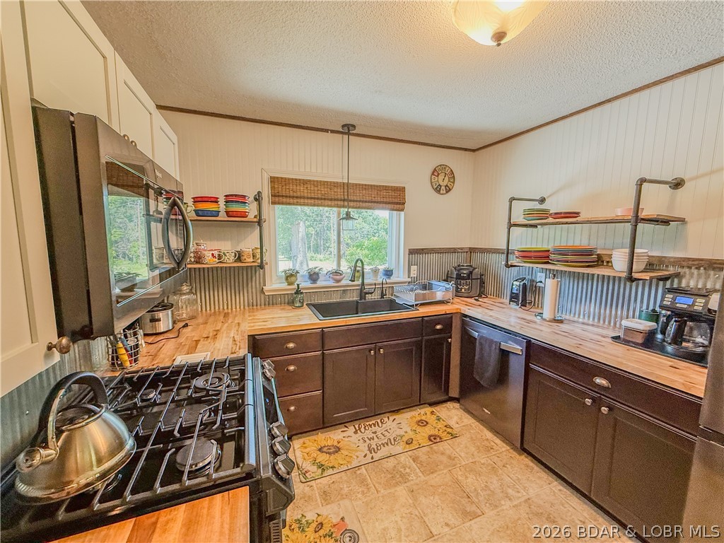 154 Cup Tree Road Gravois Mills, MO 65037 - Photo 12 of 59