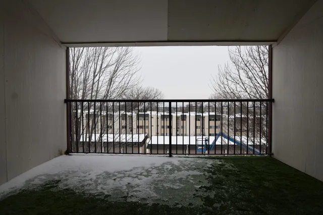 $123,000 | 12816 Nicollet Avenue, Unit 302, Burnsville, MN 55337