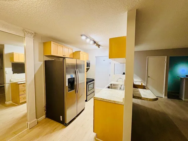 $123,000 | 12816 Nicollet Avenue, Unit 302, Burnsville, MN 55337