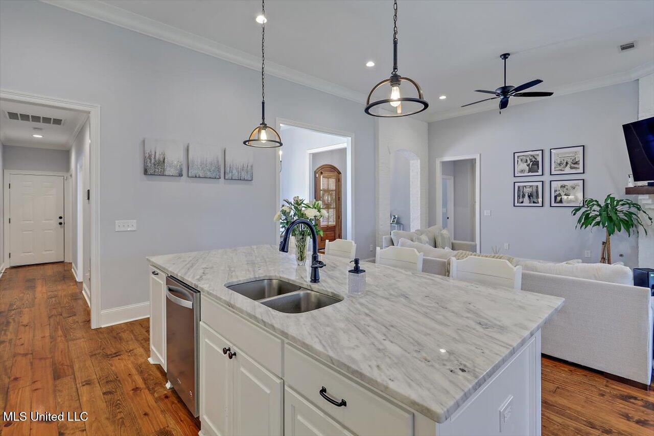 1235 Cutter Lane Brandon, MS 39047 - Photo 10 of 34 10-1235 Cutter Ln