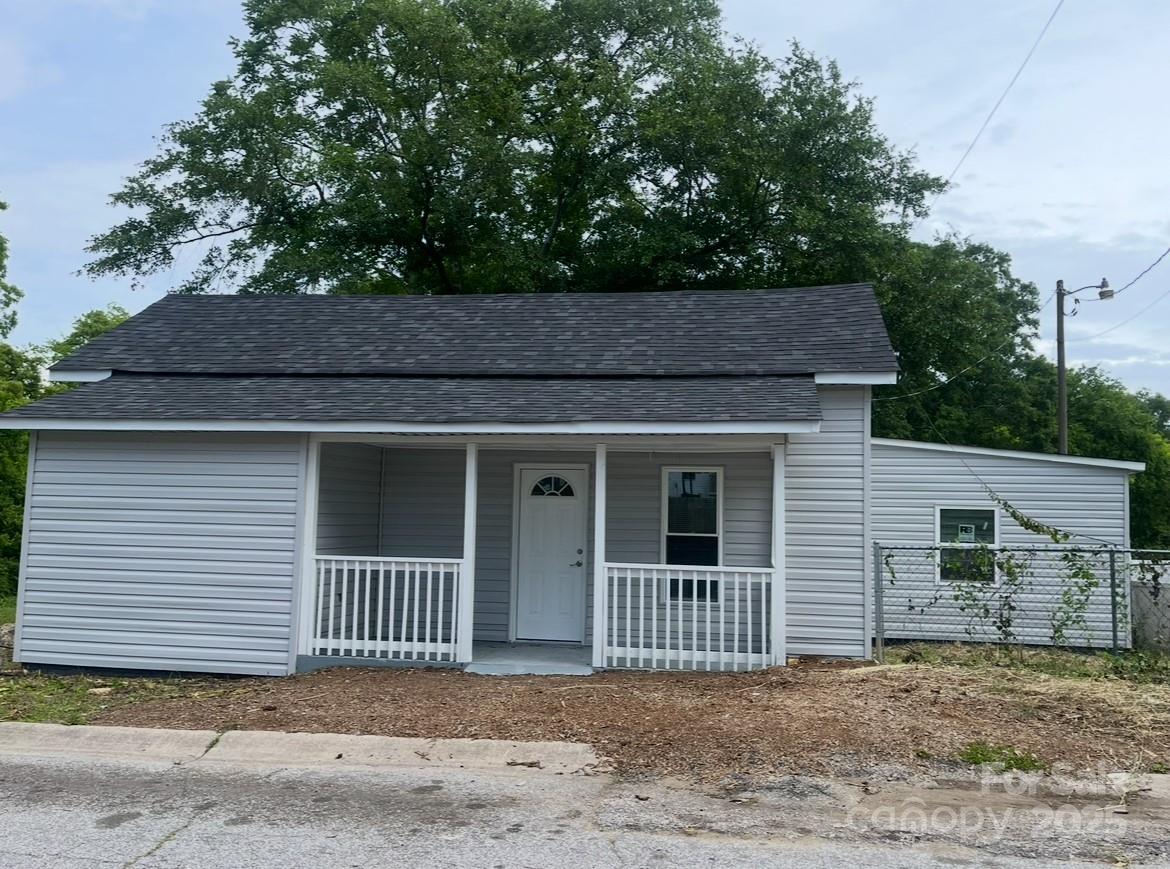 39 White Street Chester, SC 29706 - Photo 1 of 21