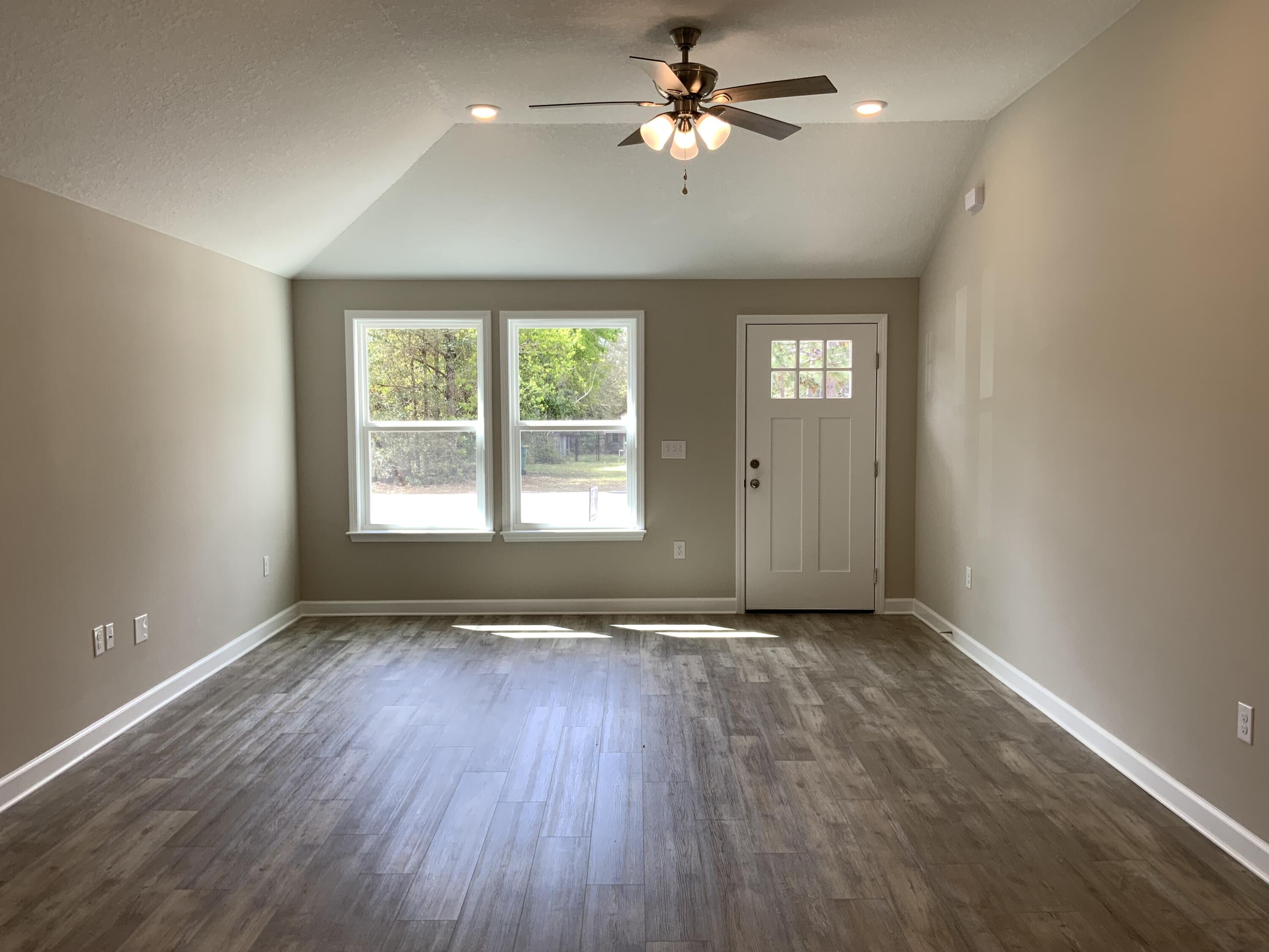 5371 Monterrey Road Crestview, FL 32539 - Photo 2 of 12 5371 Monterrey 1