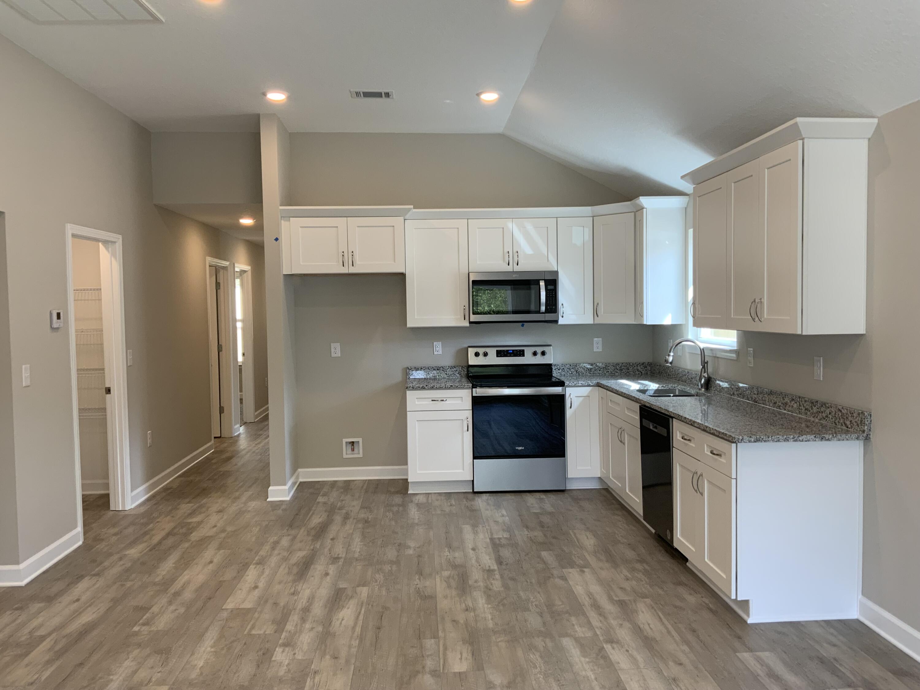 5371 Monterrey Road Crestview, FL 32539 - Photo 3 of 12 5371 Monterrey 2