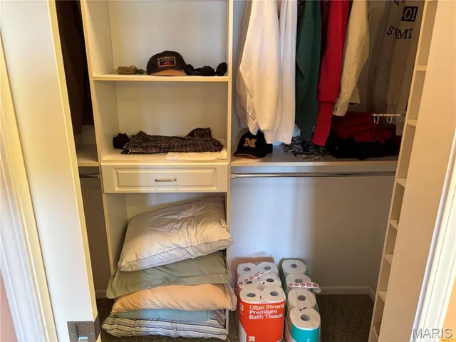 $280,000 | 401 Timber Ridge Drive, Unit 16, Grafton, IL 62037