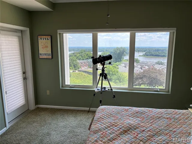 $280,000 | 401 Timber Ridge Drive, Unit 16, Grafton, IL 62037