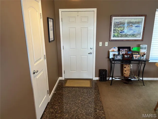 $280,000 | 401 Timber Ridge Drive, Unit 16, Grafton, IL 62037