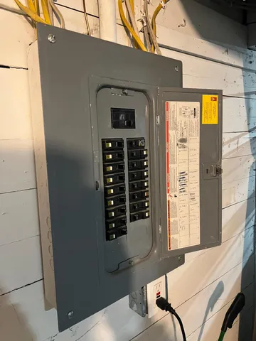 $199,999 | 71 East Magnolia Avenue, St. Paul, MN 55117