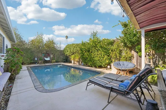 $949,999 | 4233 Brookshire Circle, Santa Rosa, CA 95405