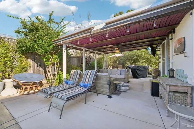 $949,999 | 4233 Brookshire Circle, Santa Rosa, CA 95405