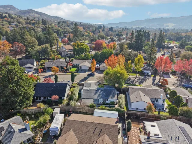 $949,999 | 4233 Brookshire Circle, Santa Rosa, CA 95405