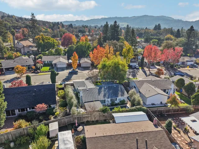 $949,999 | 4233 Brookshire Circle, Santa Rosa, CA 95405