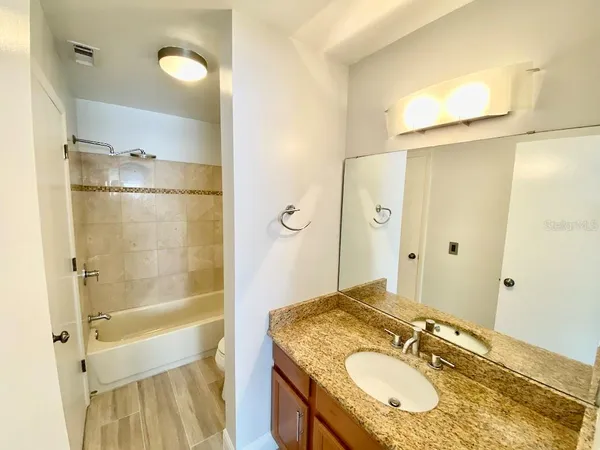 $1,350 | 6126 Curry Ford Road, Unit 147, Orlando, FL 32822