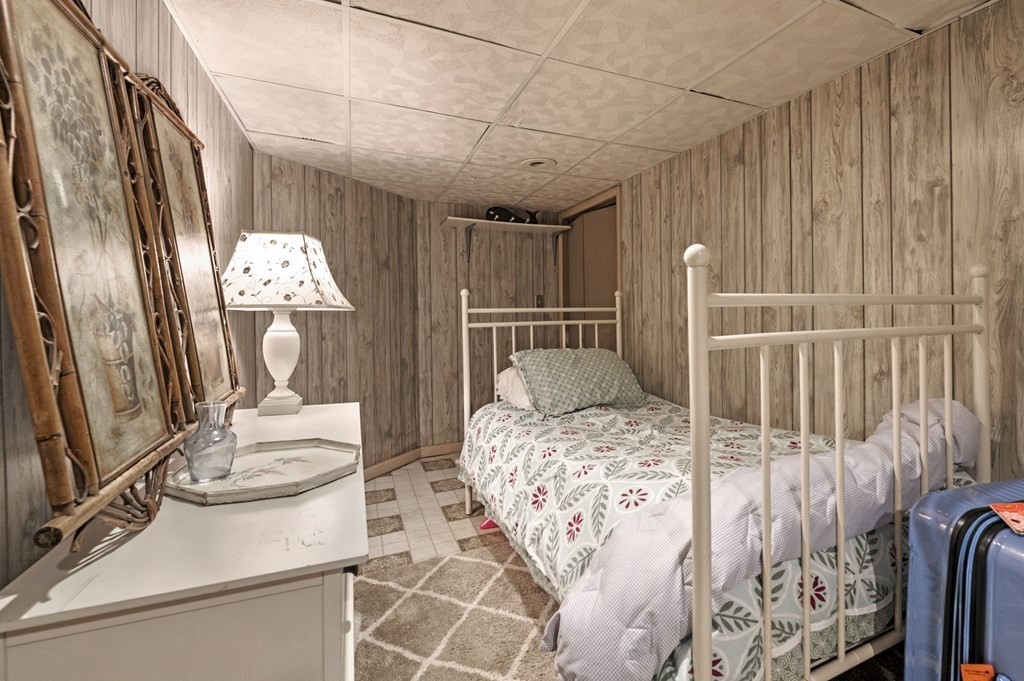 10 Shuman Road Marblehead, MA 01945 - Photo 31 of 41