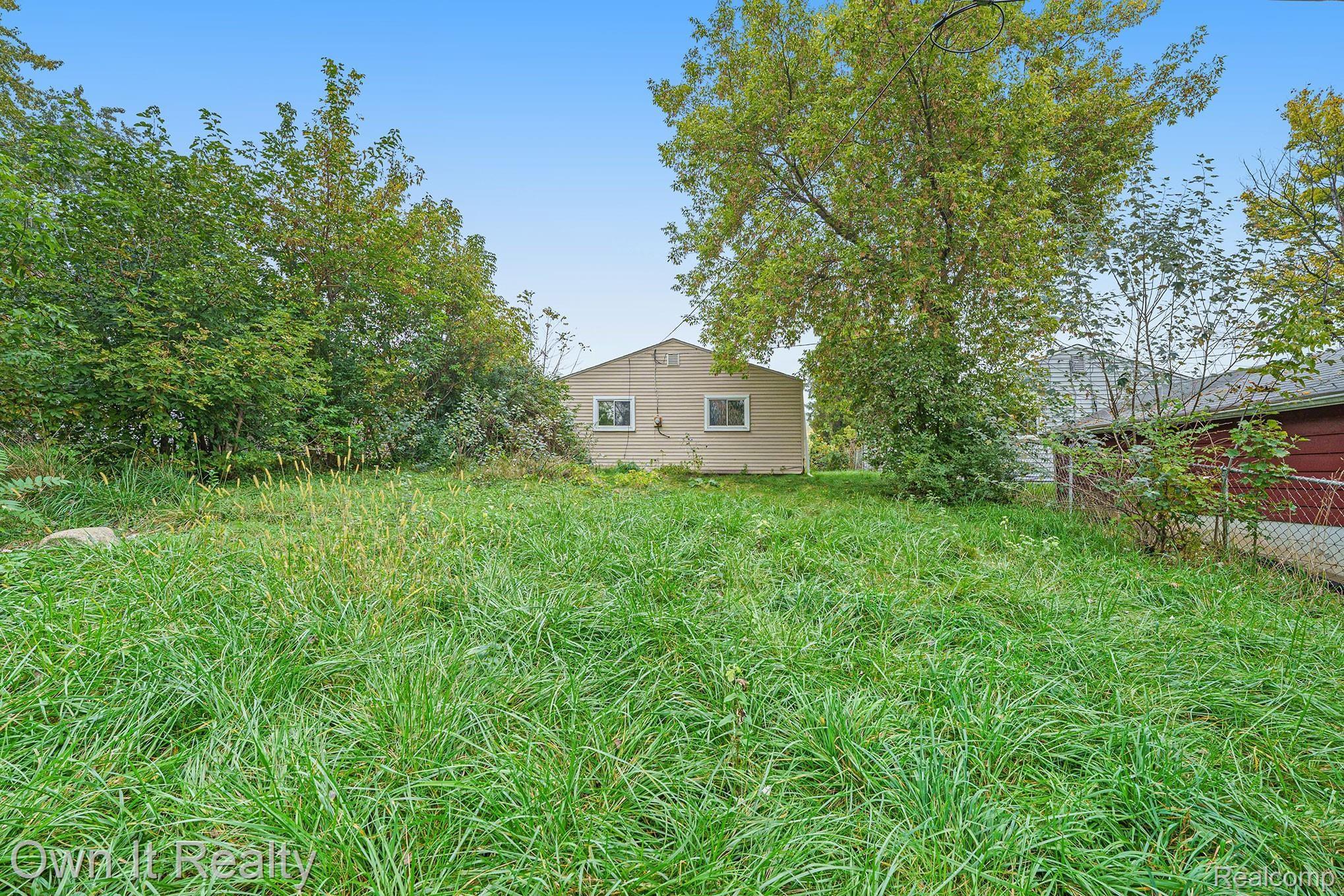 143 West Kennett Road Pontiac, MI 48340 - Photo 23 of 25 DSC00905.jpg