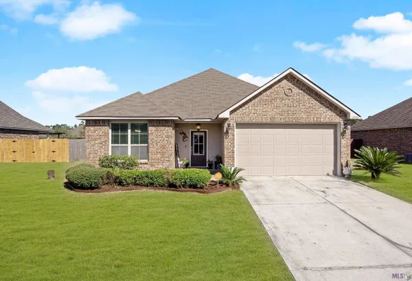 $264,788 | 10705 Dodger Drive, Denham Springs, LA 70726