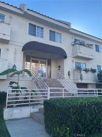 $3,100 | 14758 West Magnolia Boulevard, Unit 106, Sherman Oaks, CA 91403
